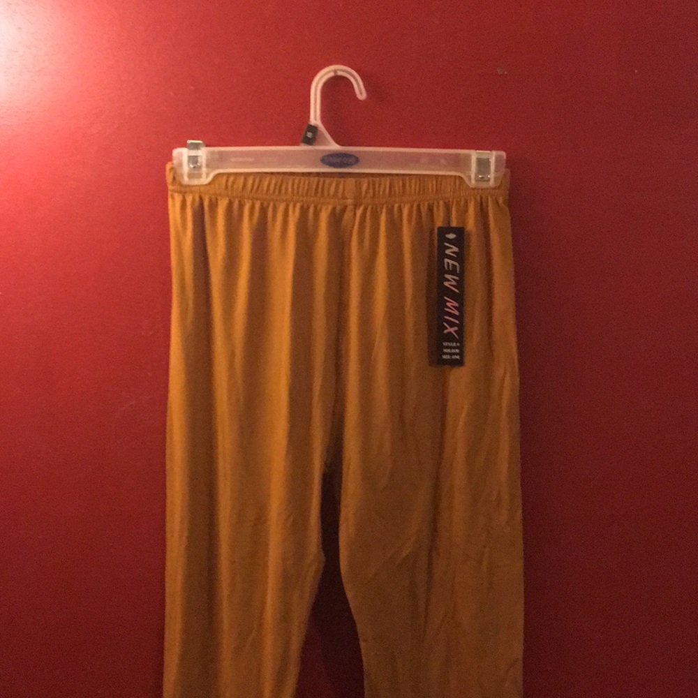 Mustard leggings